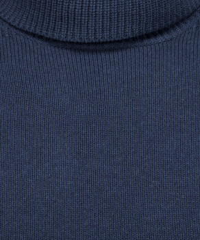 Knitted sweater with roll neck